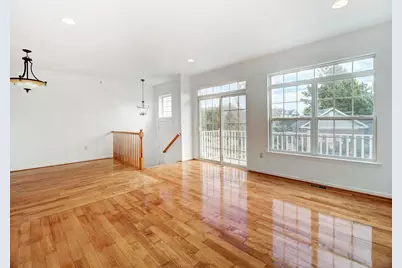 3 Atlas Ct, Jersey City, NJ 07305 - Photo 4