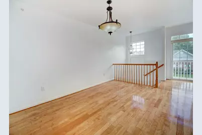 3 Atlas Ct, Jersey City, NJ 07305 - Photo 12