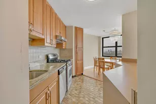 7004 Blvd E, Guttenberg, NJ 07093 - Photo 4