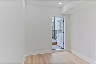 161 New York Ave, Jersey City, NJ 07307 - Photo 8