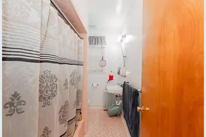 176 Avenue B, Bayonne, NJ 07002 - Photo 22