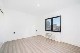 211 Baldwin Ave, Jersey City, NJ 07306 - Photo 12