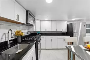 283 Griffith St, Jersey City, NJ 07307 - Photo 12