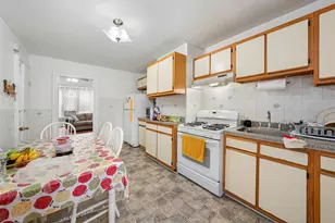 814 13th St, Union City, NJ 07087 - Photo 6