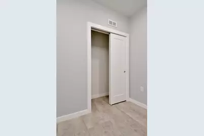 82-84 East 31st St #204, Bayonne, NJ 07002 - Photo 10