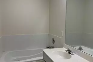 490 Fulton Ct, West New York, NJ 07093 - Photo 8