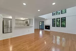 726 Mainsail Ln, Secaucus, NJ 07094 - Photo 6