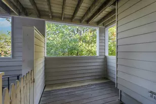 726 Mainsail Ln, Secaucus, NJ 07094 - Photo 10