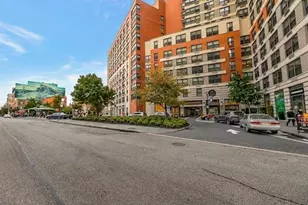 102 Christopher Columbus Dr, Jersey City, NJ 07302 - Photo 8