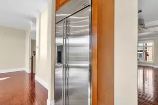 17 Moorings Ln, Edgewater, NJ 07020 - Photo 10