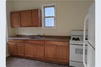 239 Bayview Ave #2, Jersey City, NJ 07305 - Photo 6