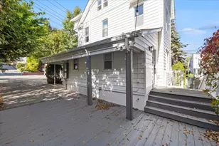 46 Garden Pl, Edgewater, NJ 07020 - Photo 2