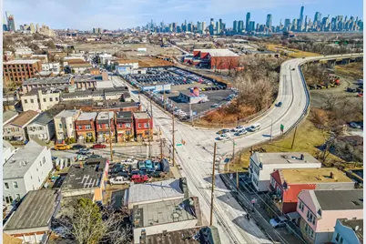 3 Bayview Ave, Jersey City, NJ 07305 - Photo 4