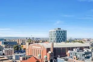 4 Beacon Way, Jersey City, NJ 07304 - Photo 2