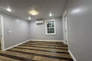 102 Old Bergen Rd, Jersey City, NJ 07305 - Photo 12