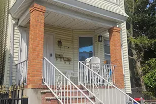 17 Bayside Pl, Jersey City, NJ 07305 - Photo 2