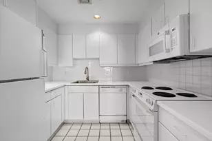 206 Shearwater Ct W, Jersey City, NJ 07305 - Photo 6