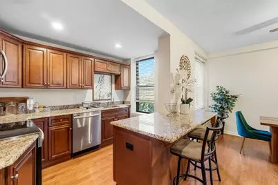 50 Glenwood Ave #505, Jersey City, NJ 07306 - Photo 6