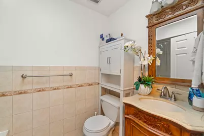 219 South St, Jersey City, NJ 07307 - Photo 4