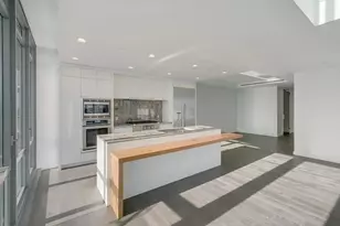 320 Adolphus Ave, Cliffside Park, NJ 07010 - Photo 6