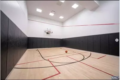 320 Adolphus Ave #916, Cliffside Park, NJ 07010 - Photo 32