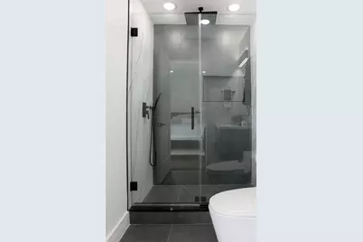 39 Boyd Ave #A, Jersey City, NJ 07304 - Photo 18