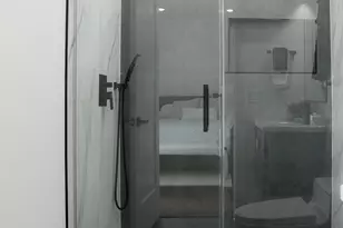 39 Boyd Ave, Jersey City, NJ 07304 - Photo 18