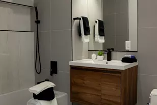 39 Boyd Ave, Jersey City, NJ 07304 - Photo 10