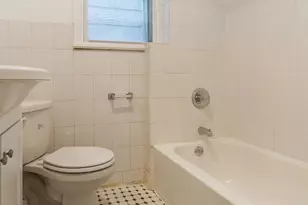 15 Dwight St, Jersey City, NJ 07305 - Photo 8