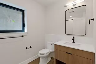 139 Christopher Columbus Dr, Jersey City, NJ 07302 - Photo 12