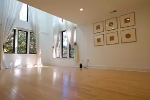 702 Mainsail Ln, Secaucus, NJ 07094 - Photo 2