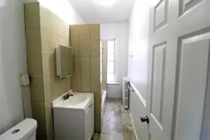 118 Clinton Ave, Jersey City, NJ 07304 - Photo 16