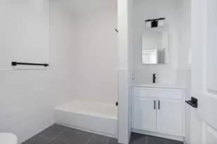 521 10th St, Union City, NJ 07087 - Photo 10