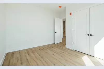 67 Martin Luther King Blvd #204, Newark, NJ 07104 - Photo 6