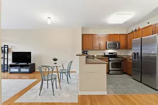 4 Constellation Pl, Jersey City, NJ 07305 - Photo 4