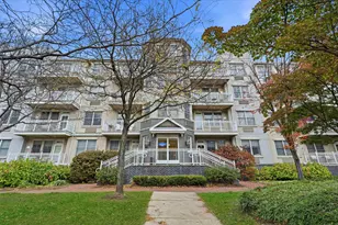 4 Constellation Pl, Jersey City, NJ 07305 - Photo 6