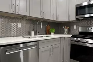 213 Woodward St, Jersey City, NJ 07304 - Photo 2