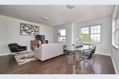 304 Broadway #303, Bayonne, NJ 07002 - Photo 4