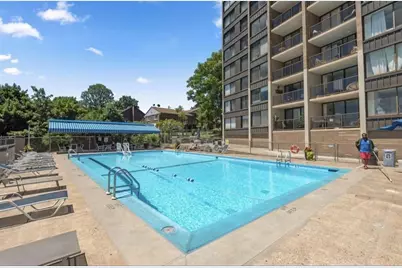 9060 Palisade Ave #811, North Bergen, NJ 07047 - Photo 2