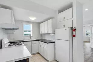 425 Hancock Pl, Fairview, NJ 07022 - Photo 10