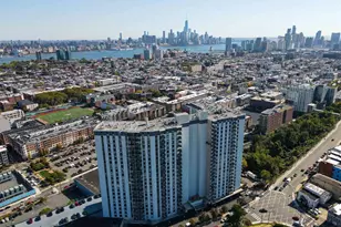 100 Manhattan Ave, Union City, NJ 07087 - Photo 26