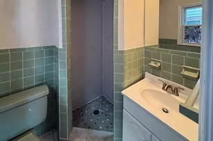 513 Avenue C, Bayonne, NJ 07002 - Photo 18