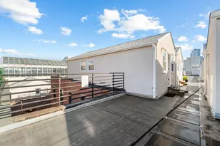 158 Wayne St, Jersey City, NJ 07302 - Photo 32