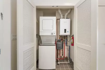 391 Palisade Ave #202, Jersey City, NJ 07307 - Photo 12