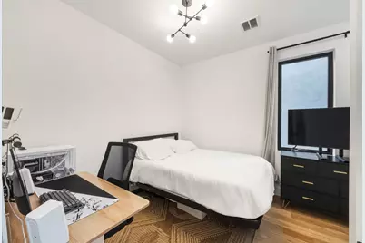 19 Leonard St, Jersey City, NJ 07307 - Photo 16