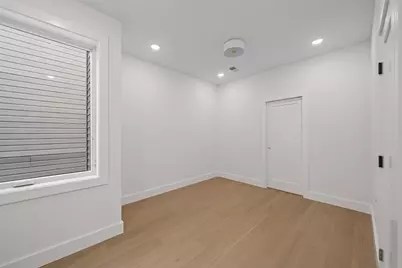 249.5 Halladay St, Jersey City, NJ 07304 - Photo 42