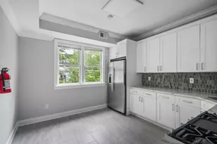 71 W 54th St, Bayonne, NJ 07002 - Photo 4