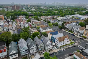 71 W 54th St, Bayonne, NJ 07002 - Photo 2