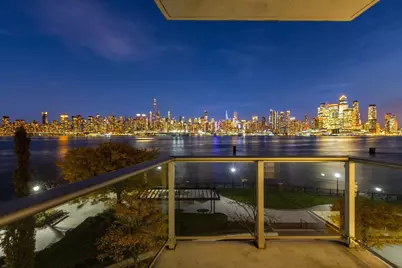 1000 Avenue At Port Imperial #410, Weehawken, NJ 07086 - Photo 14