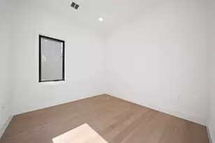 13 Lienau Pl, Jersey City, NJ 07306 - Photo 20